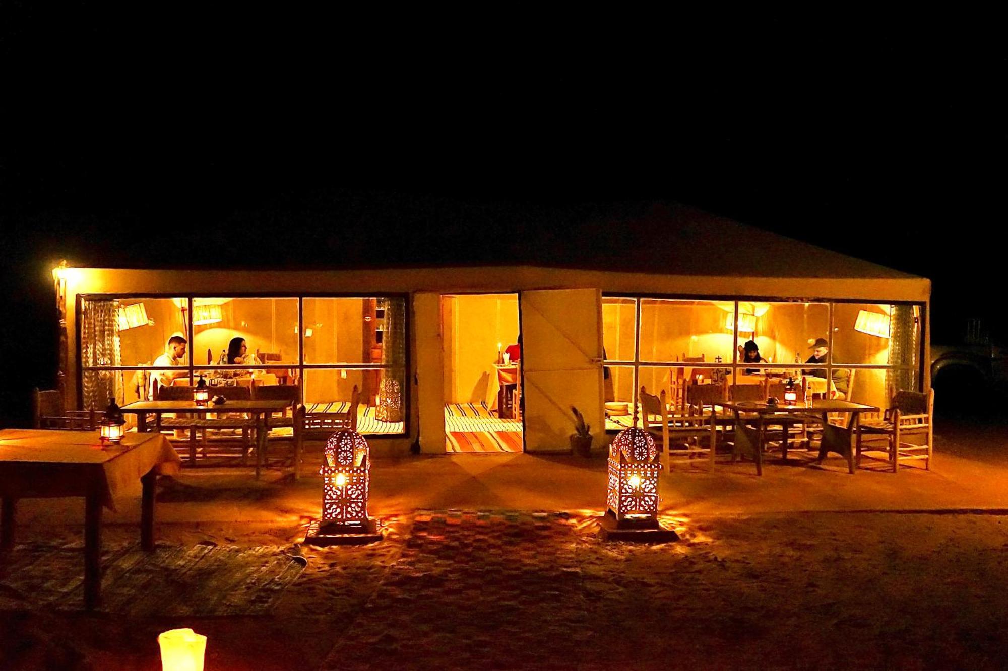 Hotel Sky View Camp à Merzouga Extérieur photo